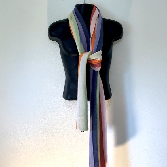 Scarf - Picture 1 of 4